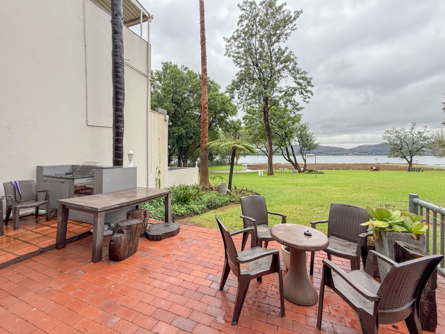 To Let 2 Bedroom Property for Rent in Kosmos North West